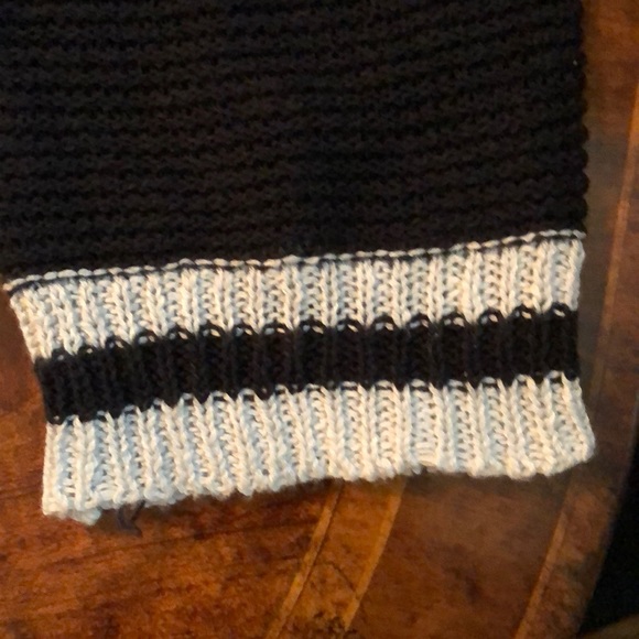 J.O.A. Los Angeles Navy Knit Sweater - Picture 3 of 6